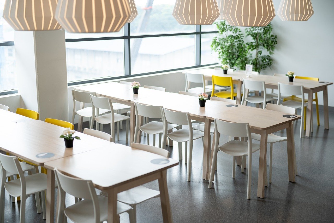 Az IKEA jövőre megszünteti az egyszer használatos műanyag termékeket Az IKEA jövőre megszünteti az egyszer használatos műanyag termékeket