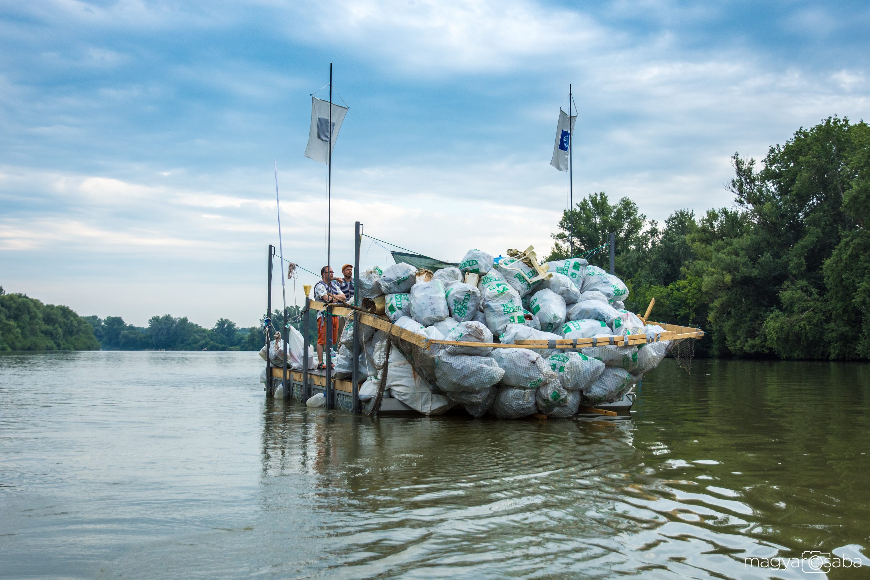 Hamarosan a Tisza-tavat tisztítják a PET Kalózok Hamarosan a Tisza-tavat tisztítják a PET Kalózok